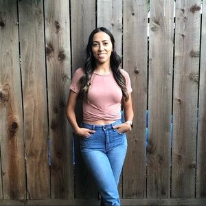 Criss Cross Front Cropped Tee - Mauve